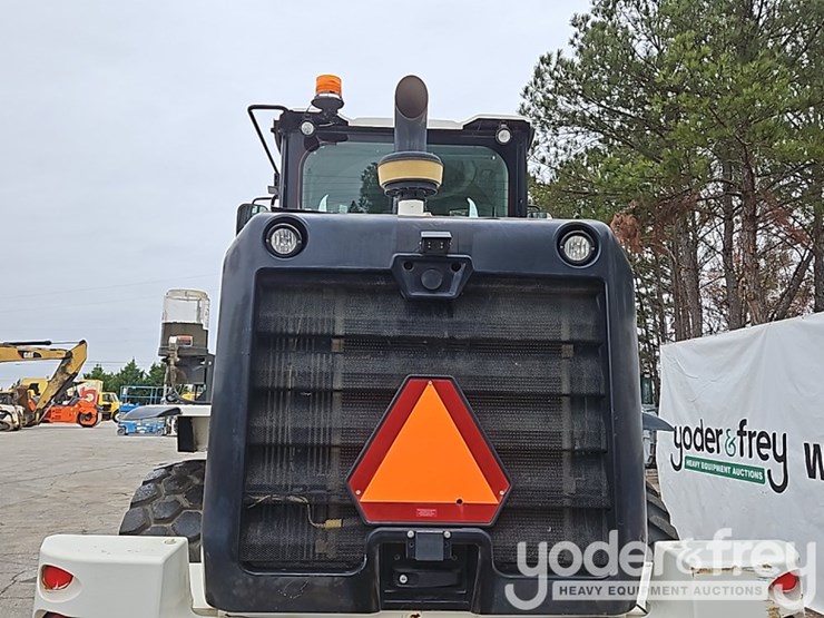 2014-caterpillar-930k-image-25