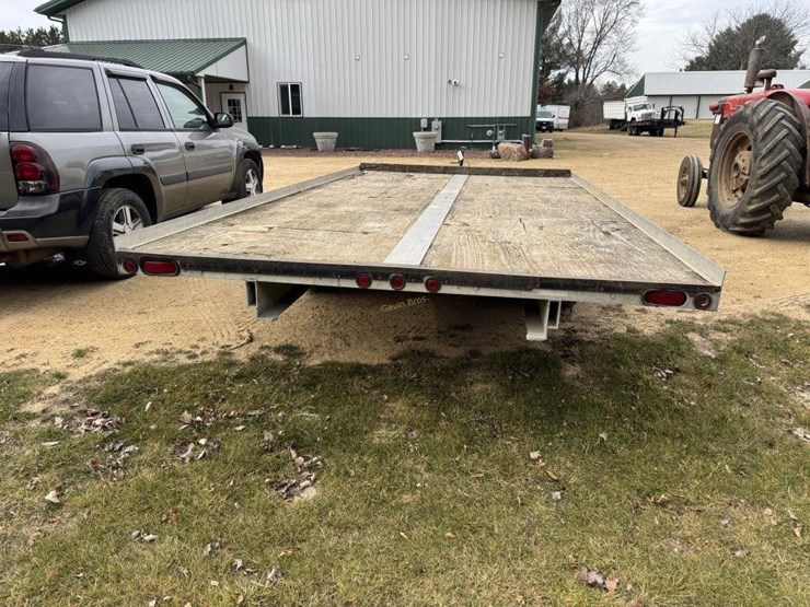 load-master-16'-snowmobile-trailer-image-6