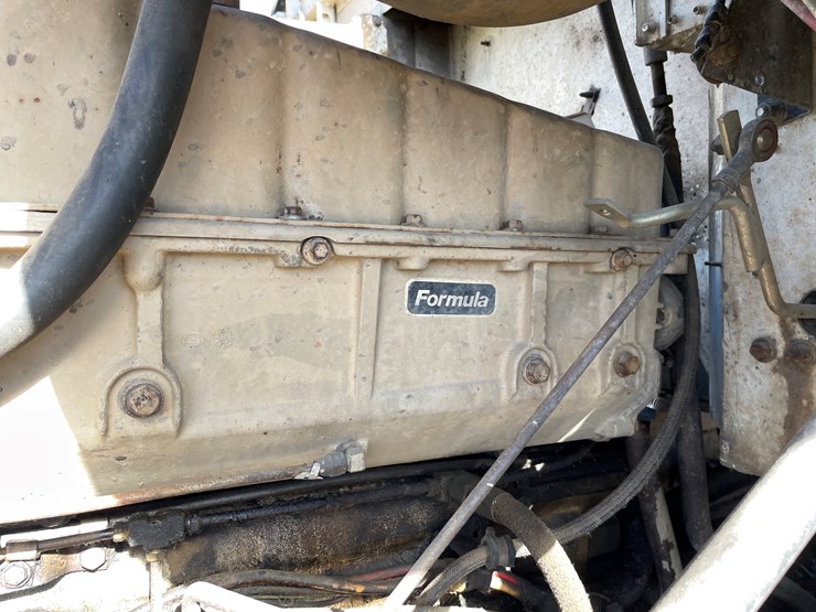 international-9300-image-19