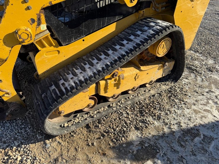 caterpillar-239d-image-11