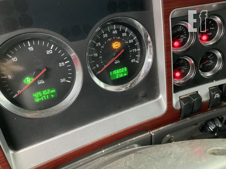 2007-kenworth-w900l-image-8