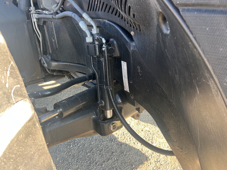 case-ih-magnum-340-image-25