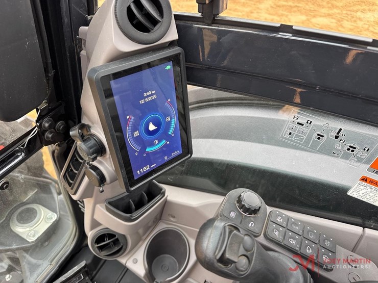 kubotakxo40-5-mini-excavator-image-23