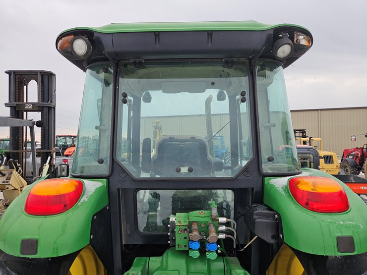 john-deere-6115d-image-7