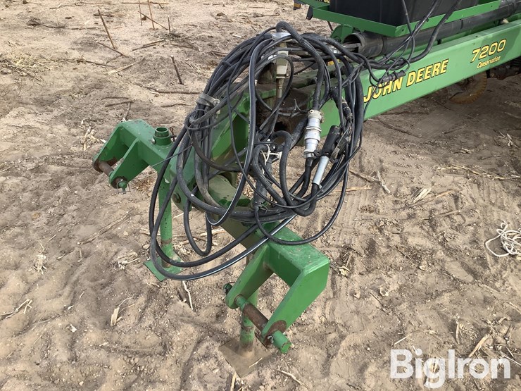 john-deere-7200-image-9