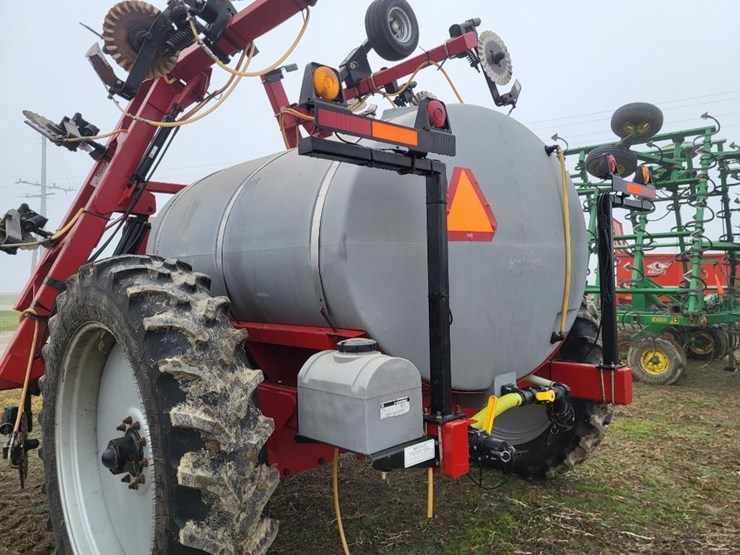 case-ih-2800-image-18