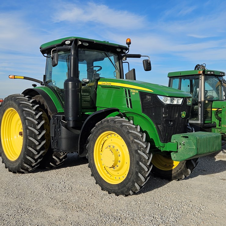 JOHN DEERE 7230R