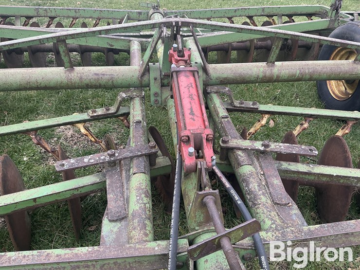 john-deere-14-image-12