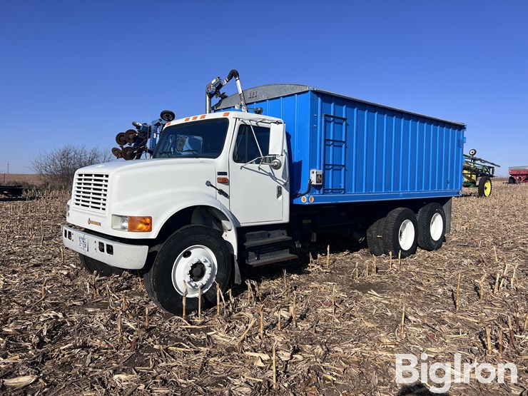 international-4900-image-1