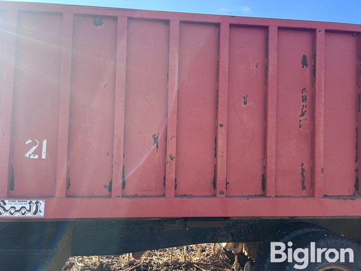 ford-lt8000-image-11