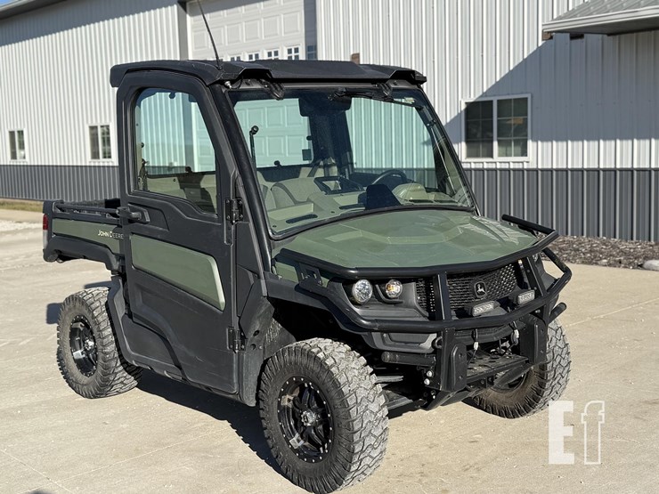 john-deere-gator-xuv-835r-image-2