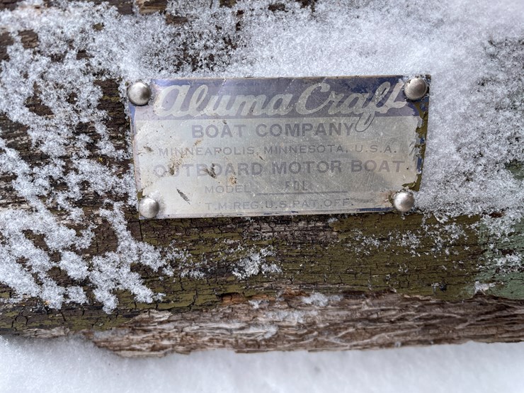 #7485-•-alumacraft-fdl-aluminum-fishing-boat-(no-title)-image-12