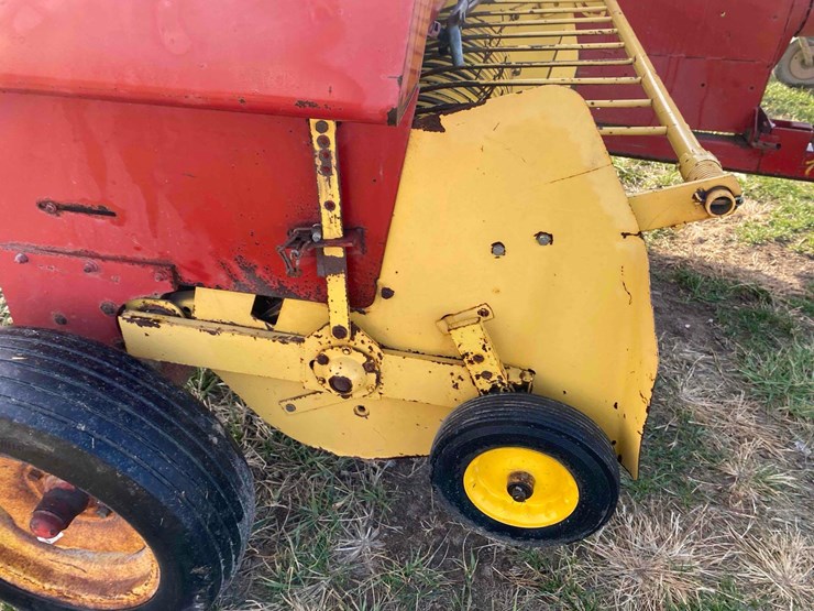 new-holland-316-image-28