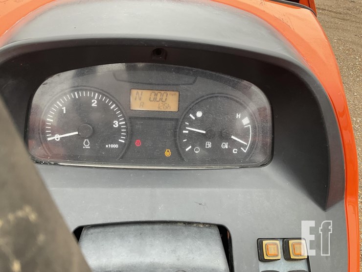 kubota-m7060-image-5