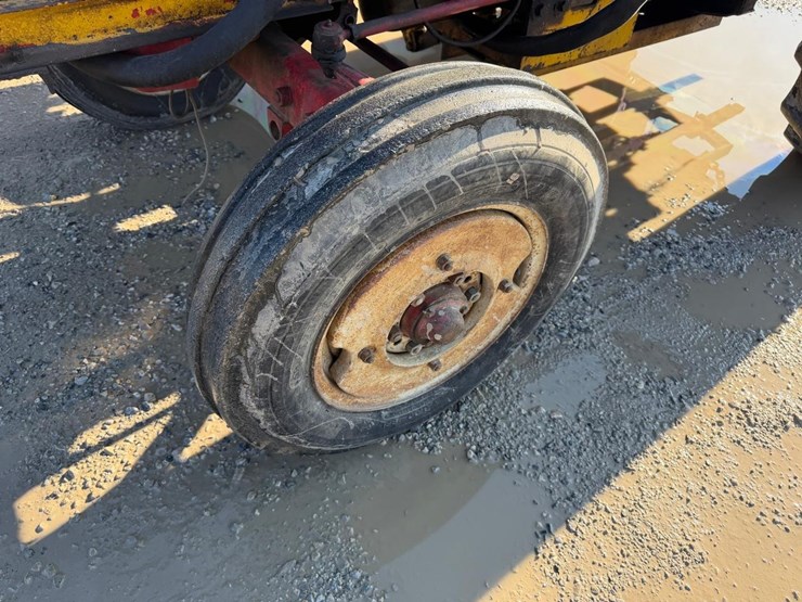 international-b414-image-11