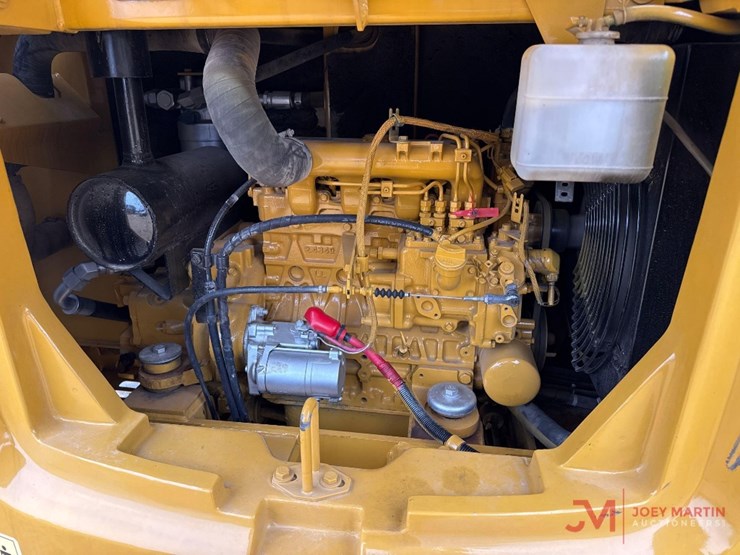 caterpillar-305.5e-image-5