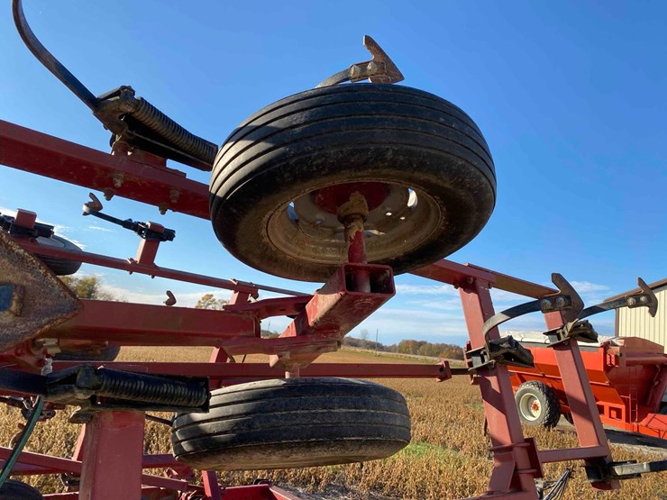 case-ih-4300-image-57