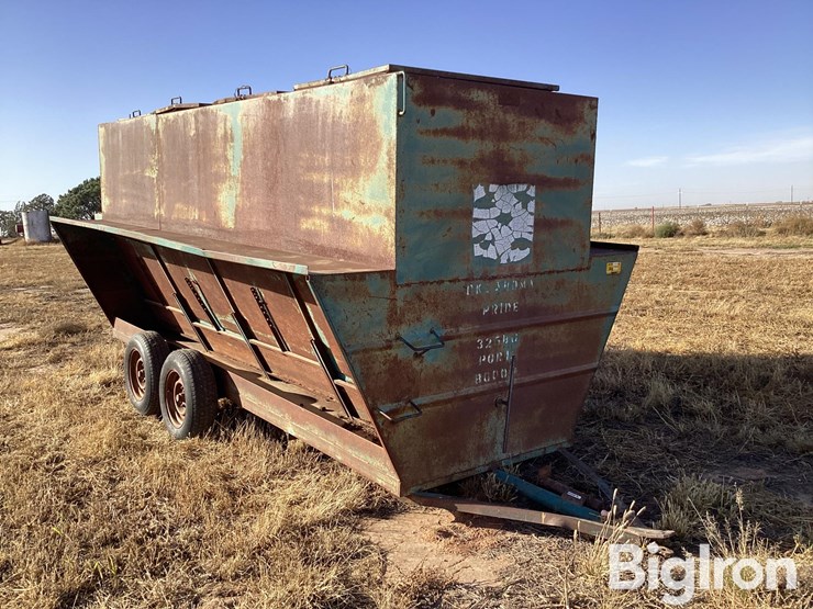 oklahoma-pride-325-bu-t/a-feeder-wagon-image-3