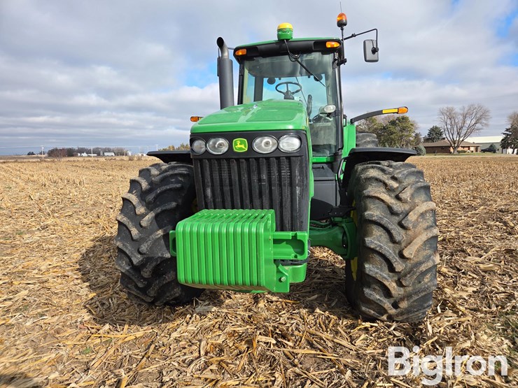 john-deere-8130-image-2