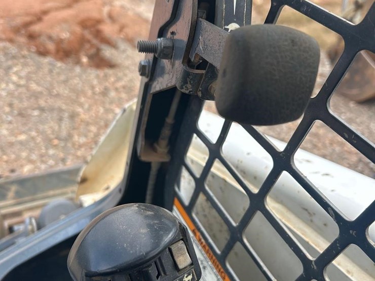 bobcat-t650-image-23