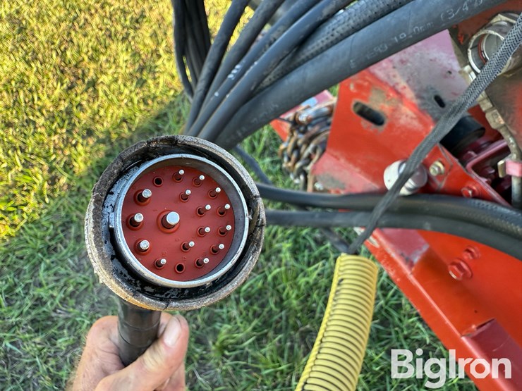 new-holland-fp230-image-12