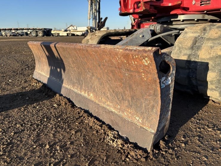 takeuchi-tb230-image-9