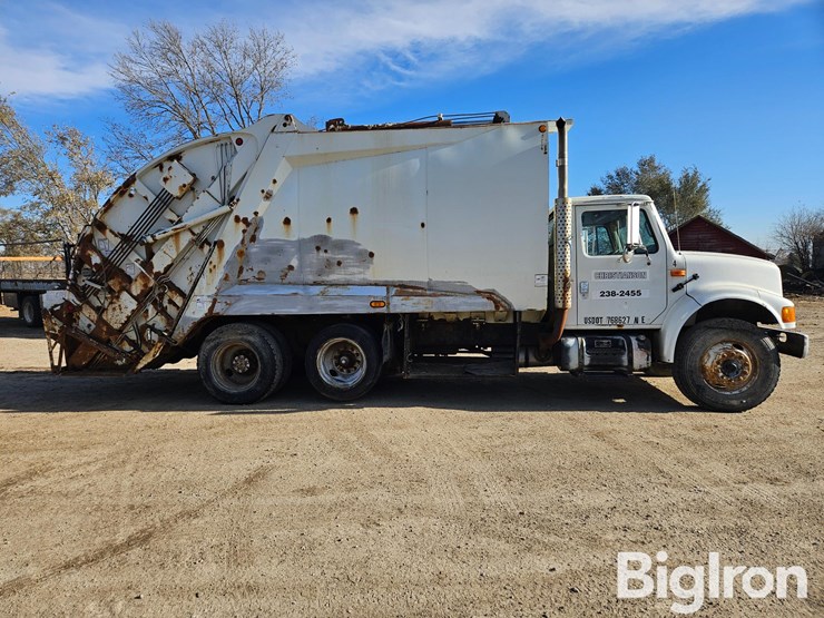 international-4900-image-4