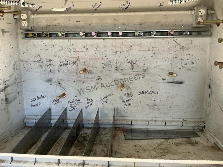 2016-ford-f550-image-11