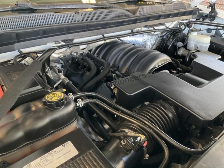 2016-chevrolet-silverado-1500-image-12