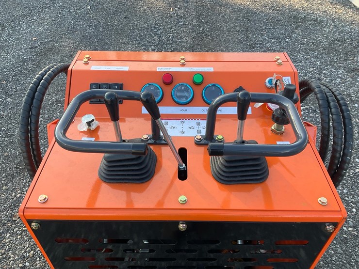 #1003-•-landhero-ldh-t460-cem-mini-skid-steer-image-12