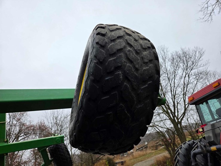 john-deere-1990-image-2