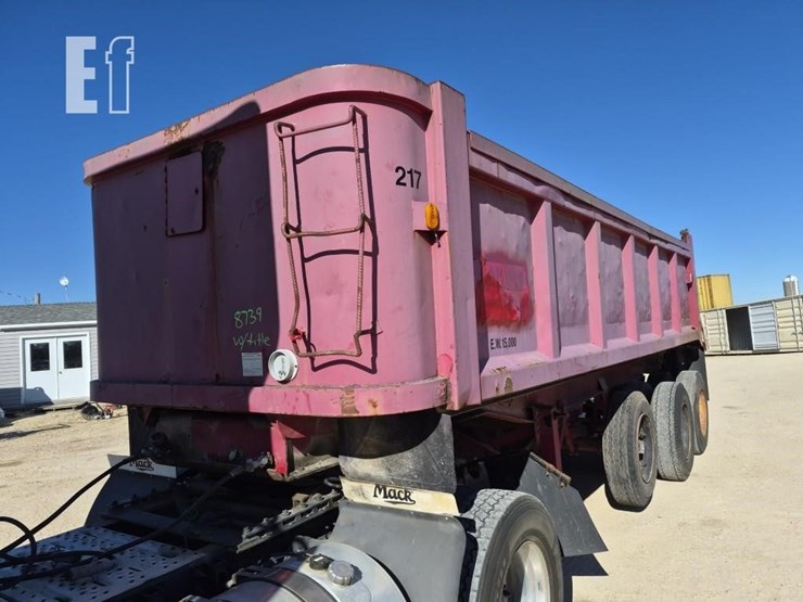 heil-trailer-image-2