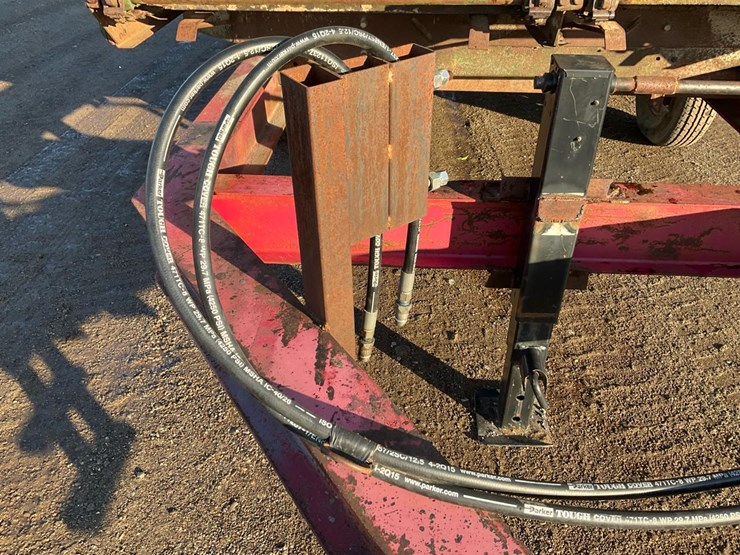 #2300-•-sawdust-trailer-image-9