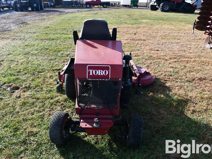 toro-groundsmaster-325d-image-6