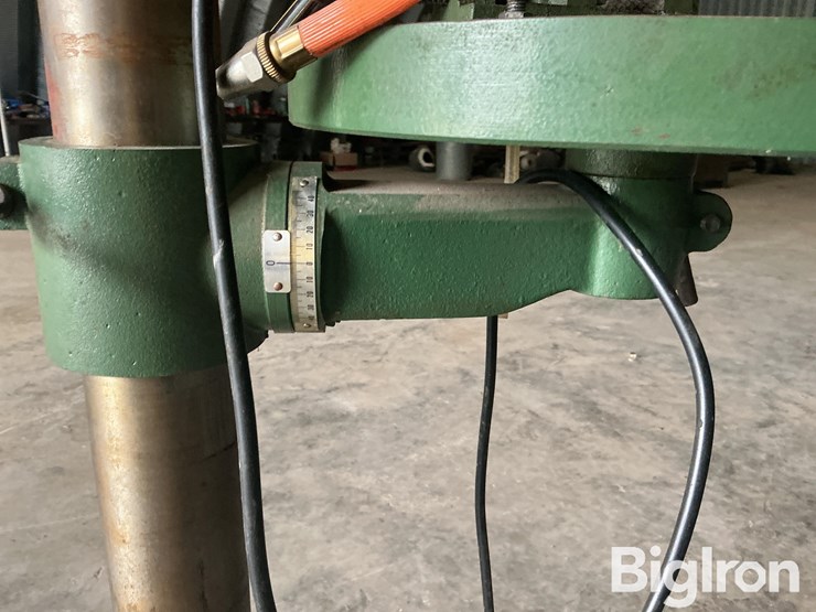 central-machinery-t-583-drill-press-image-15