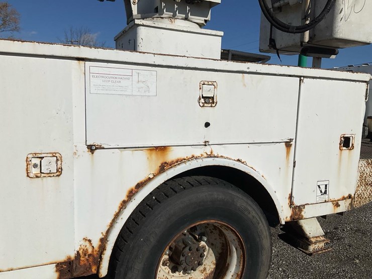 2001-international-4900-image-30