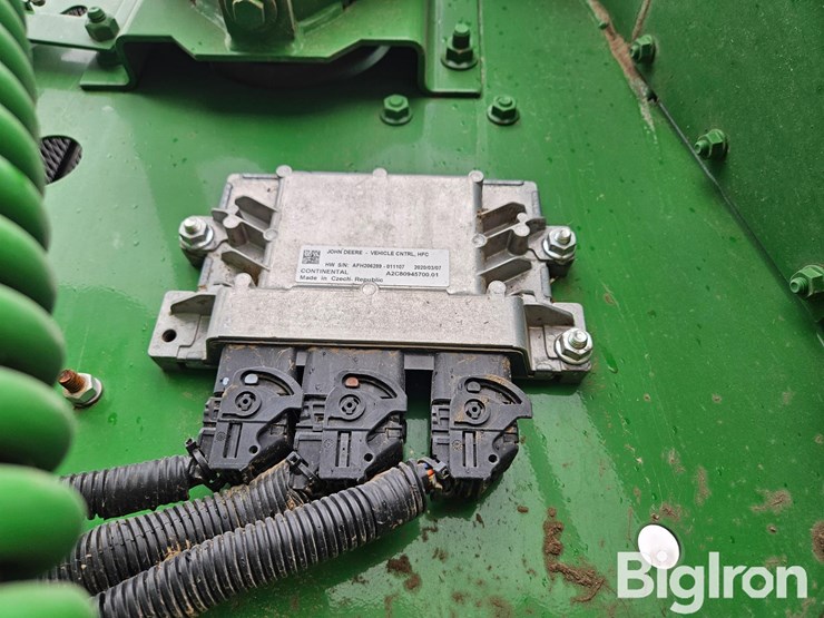 2020-john-deere-560r-image-18