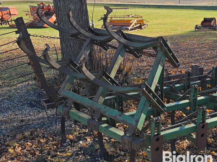 john-deere-18-image-9