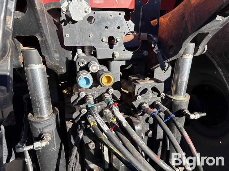 case-ih-magnum-215-image-15