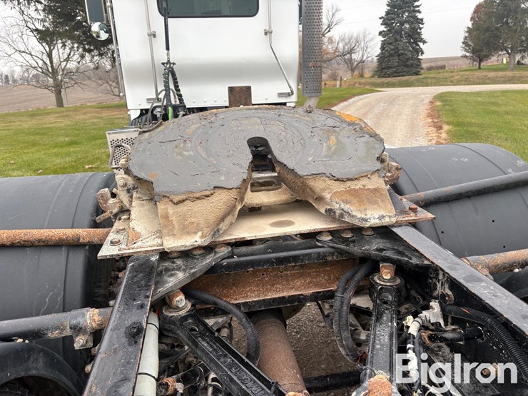 kenworth-t800-image-11