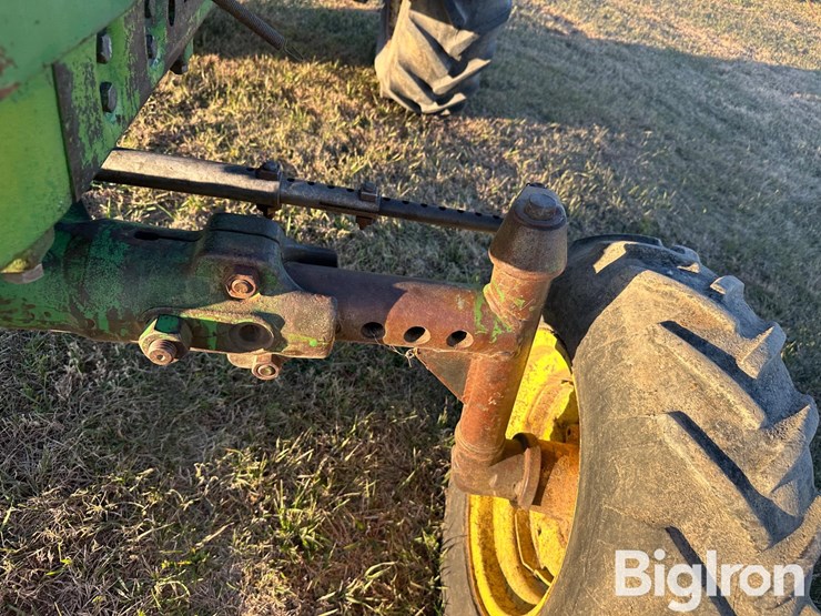 john-deere-4010-image-11