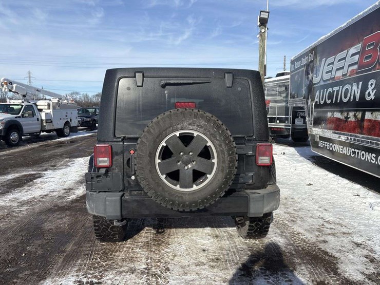 2012-jeep-wrangler-image-4