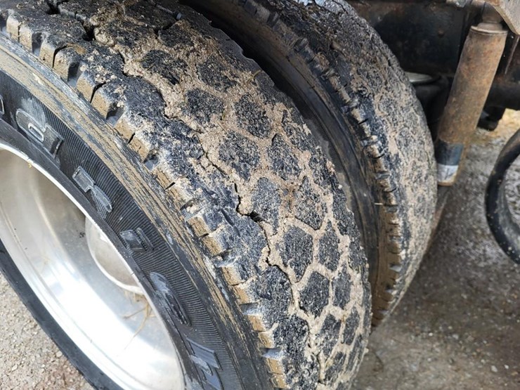 kenworth-t600-image-23