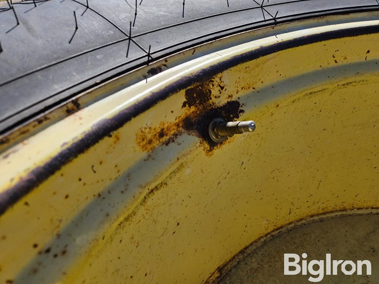 john-deere-4630-image-13