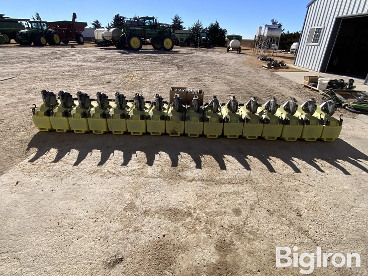 john-deere-3-bul-seed-boxes-image-6