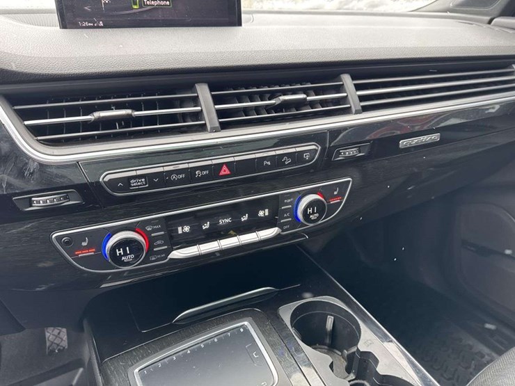 2017-audi-q7-image-26