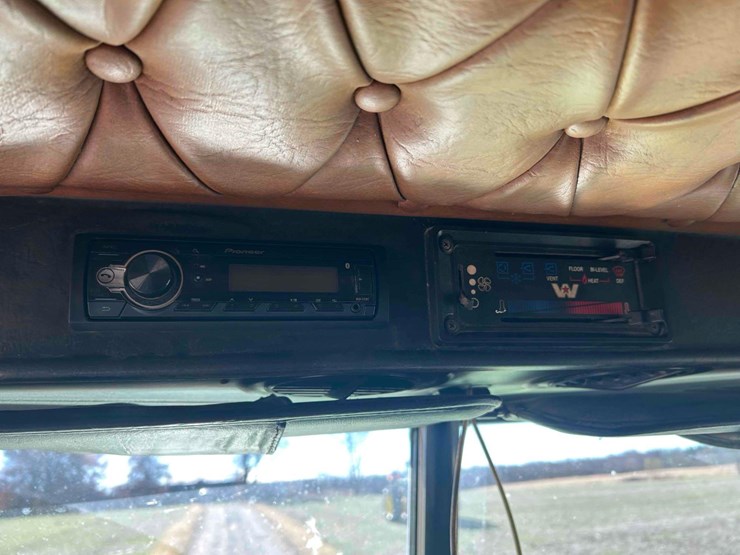western-star-4964f-image-72