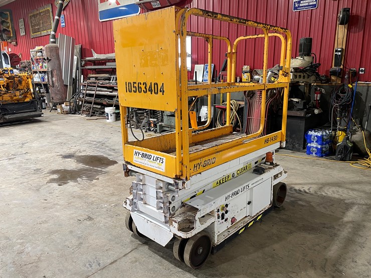 2016-hy-brid-lifts-hb-1430-image-1