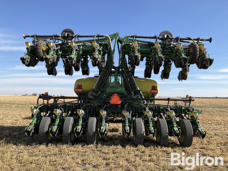 2012-john-deere-dr24-image-12