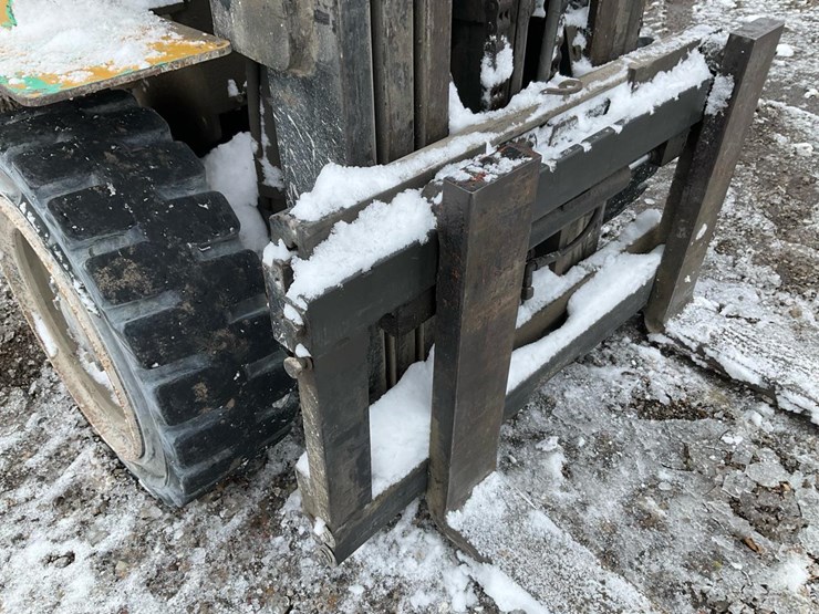 mitsubishi-fg30-image-40